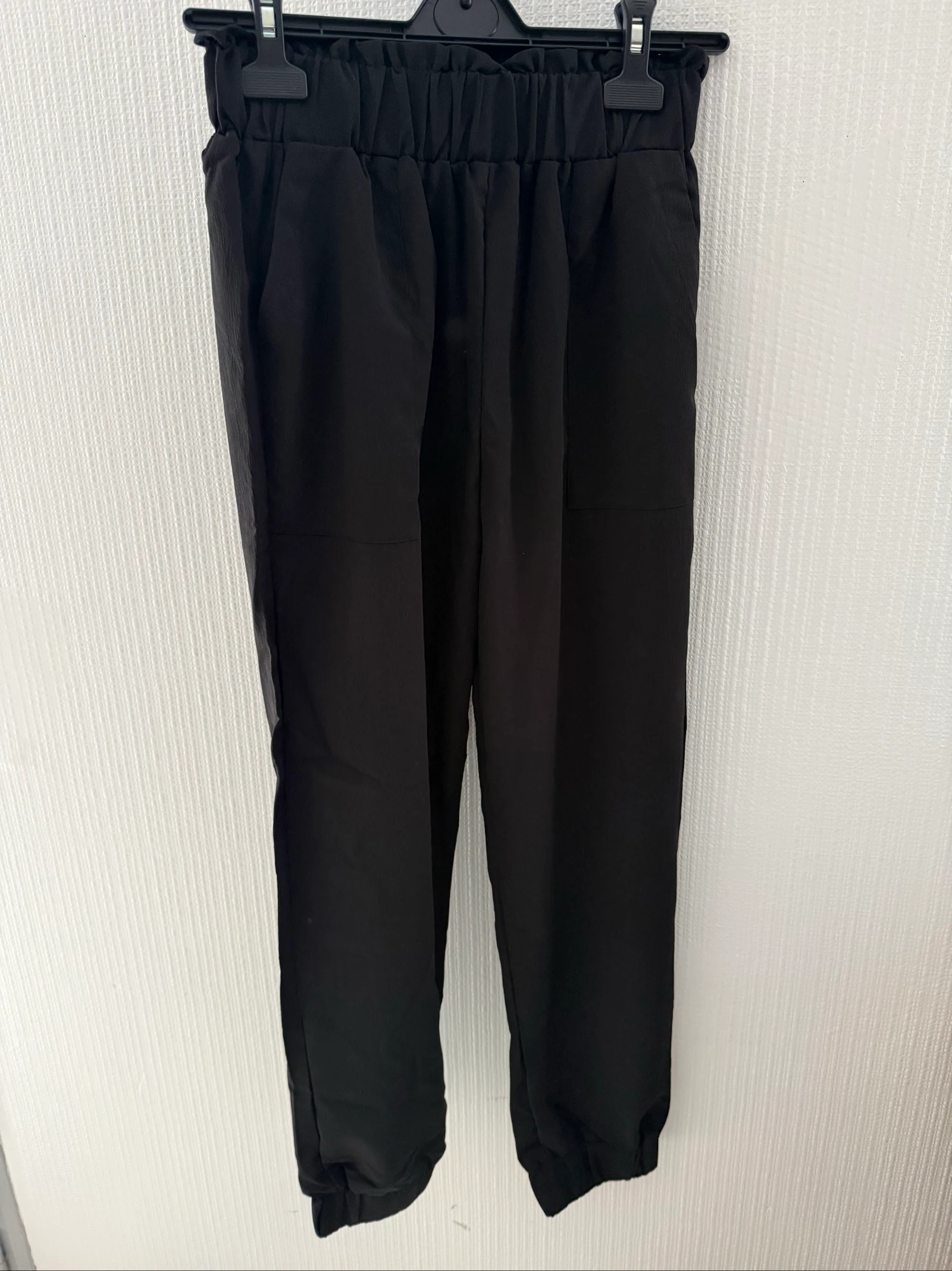 Pantalón negro de moda talla S – photo 2